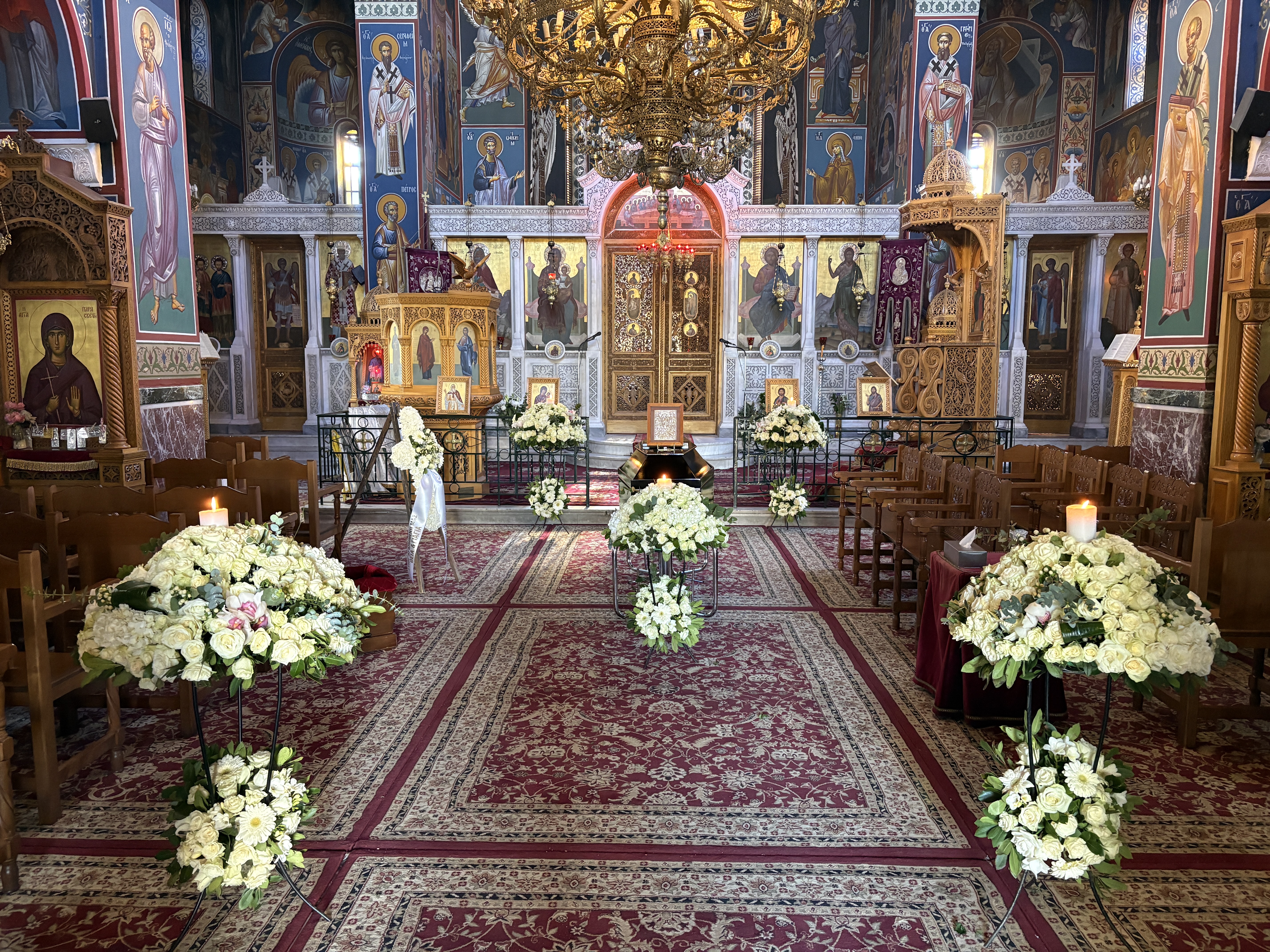 Στολισμός τελετής 2 από το Γραφείο Τελετών Σταυρακάκη